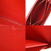 Louis Vuitton Zippy Portemonnaie in Pelle verniciata in Rosso