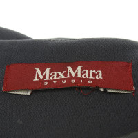 Max Mara Kleden in Gray