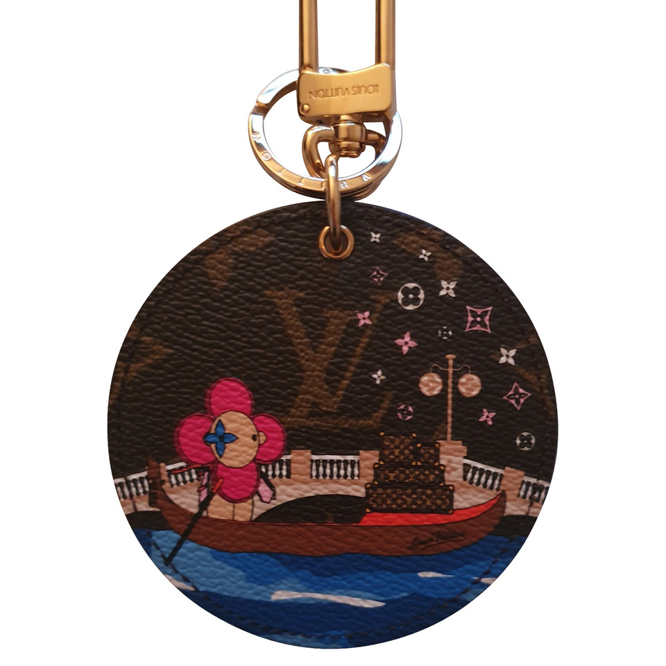 Louis Vuitton Accessory Canvas