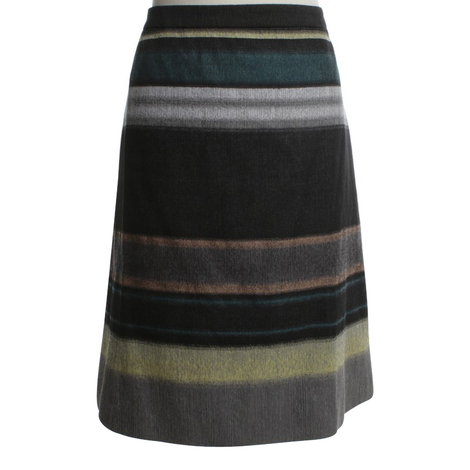 Hugo Boss skirt with stripes pattern