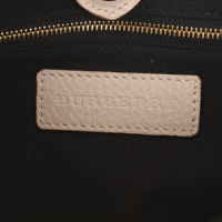 Burberry Handtasche aus Leder in Beige