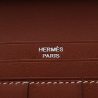 Hermès Täschchen/Portemonnaie aus Leder in Braun