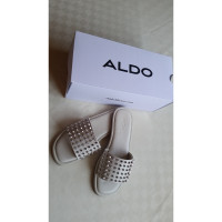 Aldo Sandalen aus Leder in Creme