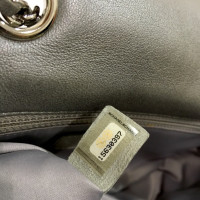 Chanel Classic Flap Bag New Mini aus Leder in Grau