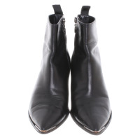 Acne Stiefeletten aus Leder in Schwarz