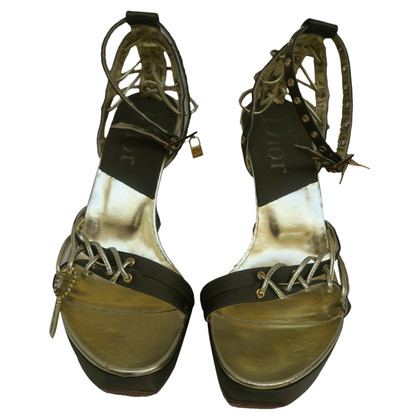 Christian Dior Chaussures compensées en Soie en Olive