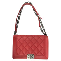 Chanel Boy Medium aus Leder in Rot