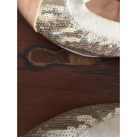 Chanel Slippers/Ballerina's in Goud