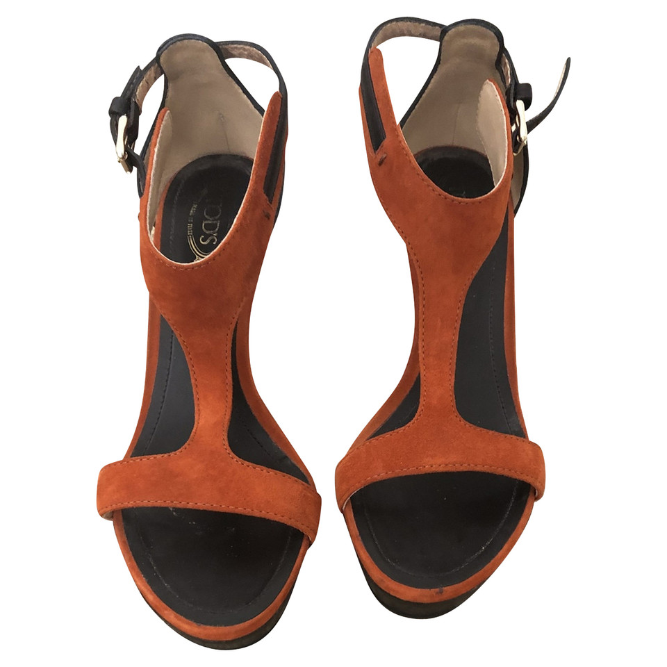 Tod's Pumps/Peeptoes aus Wildleder in Orange