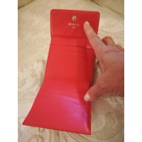 Chanel Täschchen/Portemonnaie aus Lackleder in Rot