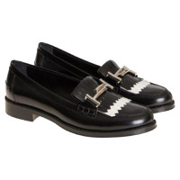 Tod's Slipper/Ballerinas aus Leder in Schwarz