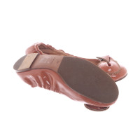Chloé Slippers/Ballerinas Patent leather in Brown