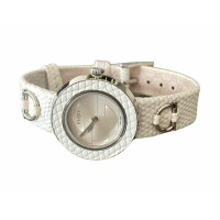 Gucci Armbanduhr aus Leder in Weiß