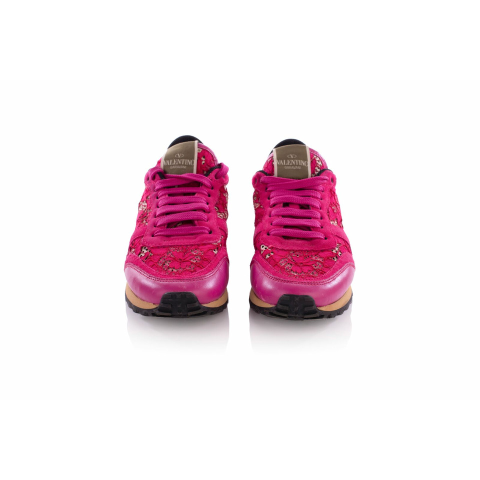 Valentino Garavani Chaussures de sport en Cuir en Rose/pink