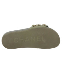 Chanel Sandalen in Kaki