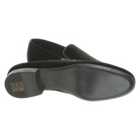 Closed Loafer in black