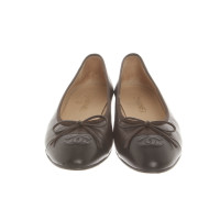 Chanel Chaussons/Ballerines en Cuir en Marron