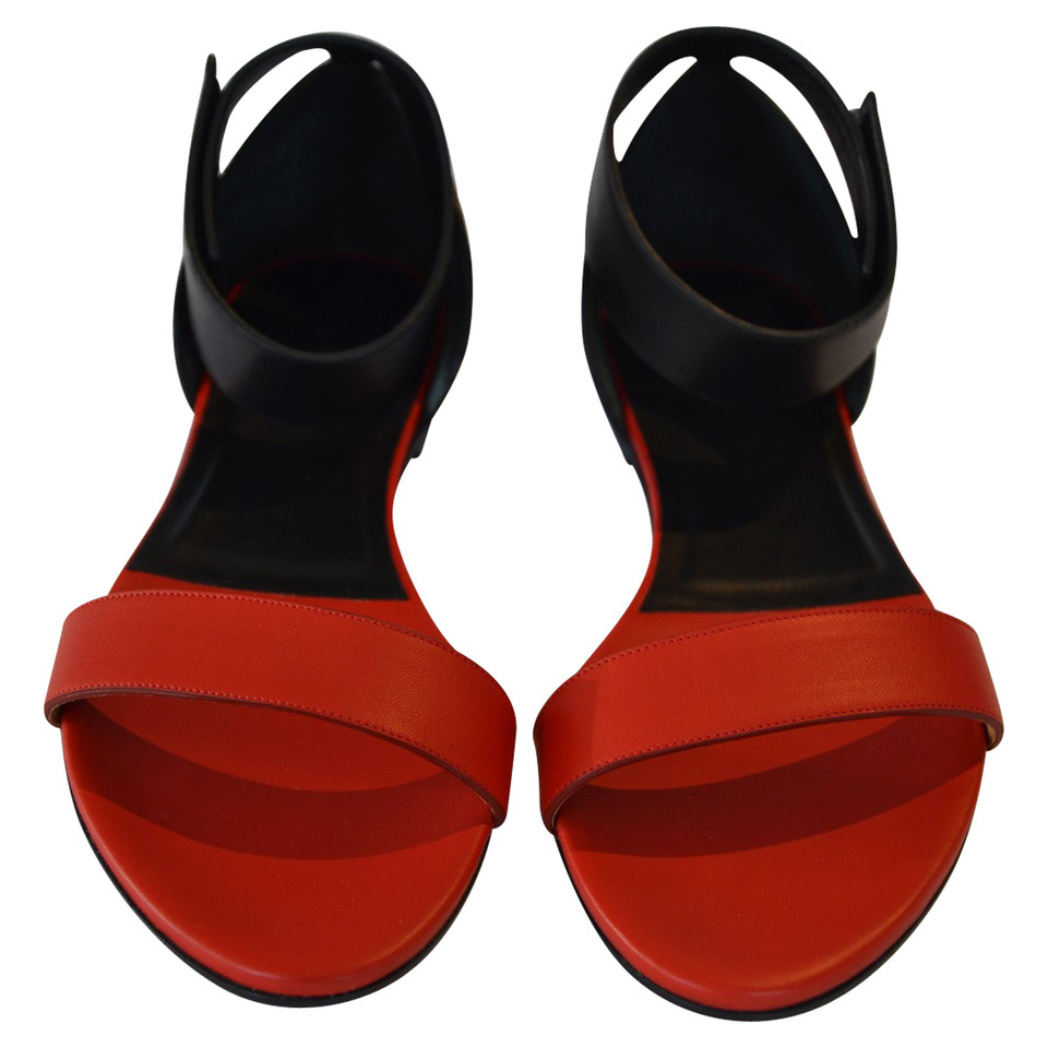Chloé Sandals in red / black