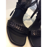 Bottega Veneta Sandals Leather in Black