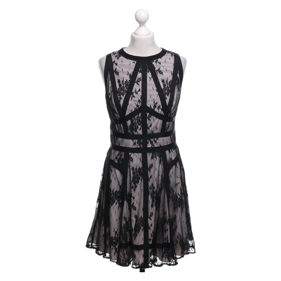 Karen Millen Lace dress in black / nude