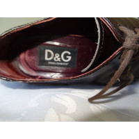 Dolce & Gabbana Chaussures à lacets en Cuir en Marron