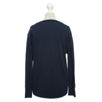 Closed Knitted pullover in blue