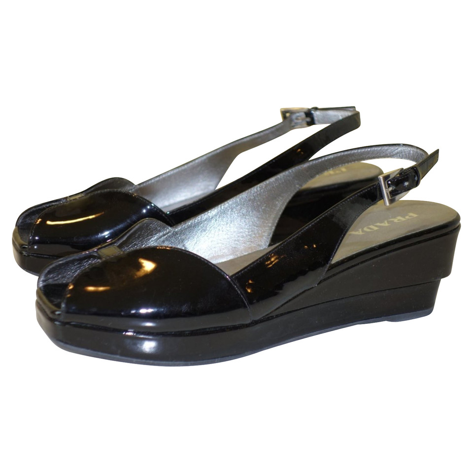 Prada Wedges aus Lackleder