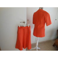 Guy Laroche Suit in Oranje