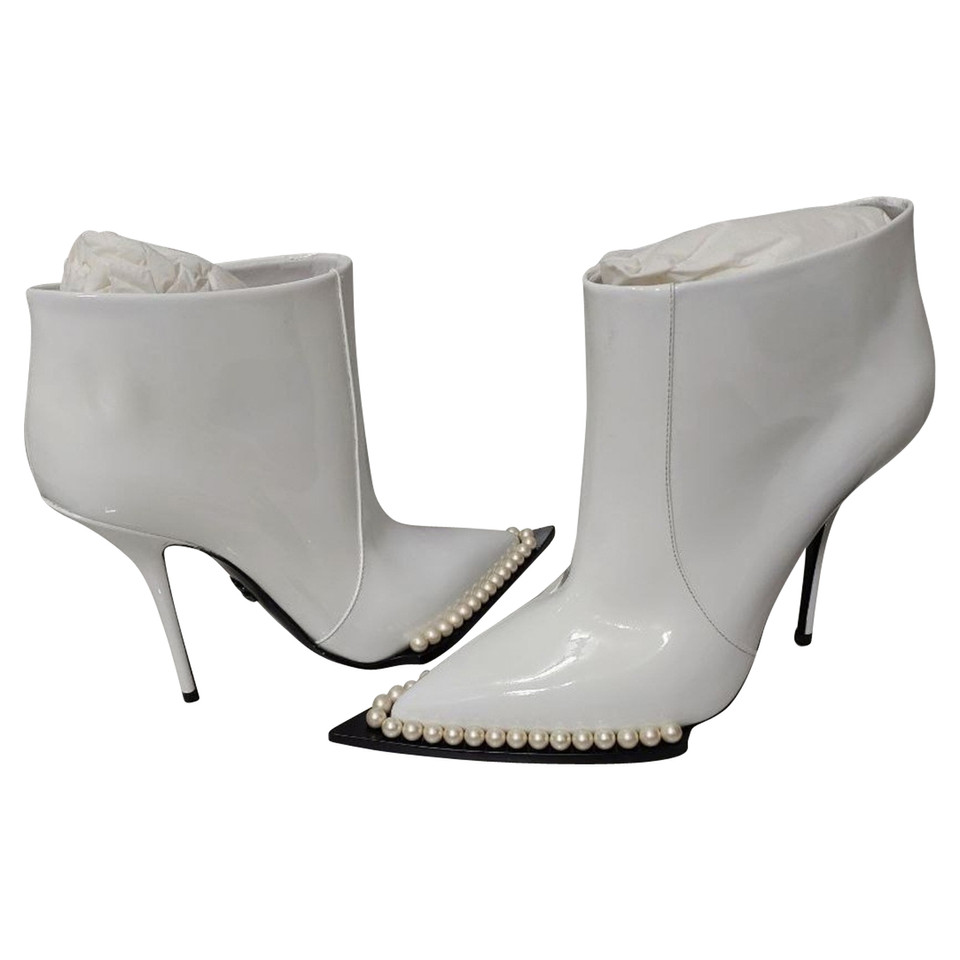 Dolce & Gabbana Ankle boots Leather in White