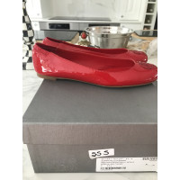 Alexander McQueen Slippers/Ballerinas Patent leather in Red