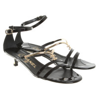 Chanel Sandals Patent leather in Black