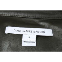 Diane Von Furstenberg Jas/Mantel Leer in Olijfgroen
