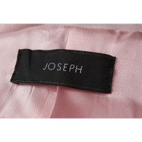 Joseph Blazer in Roze