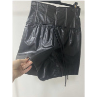 Chanel Shorts aus Leder in Schwarz