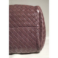Bottega Veneta Handtasche aus Leder in Violett