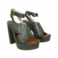 Chloé Sandals Leather in Brown