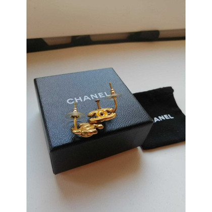 Chanel Accessory in Gold