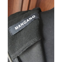 Mangano Knitwear in Black