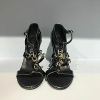 Chanel Sandalen aus Lackleder in Blau