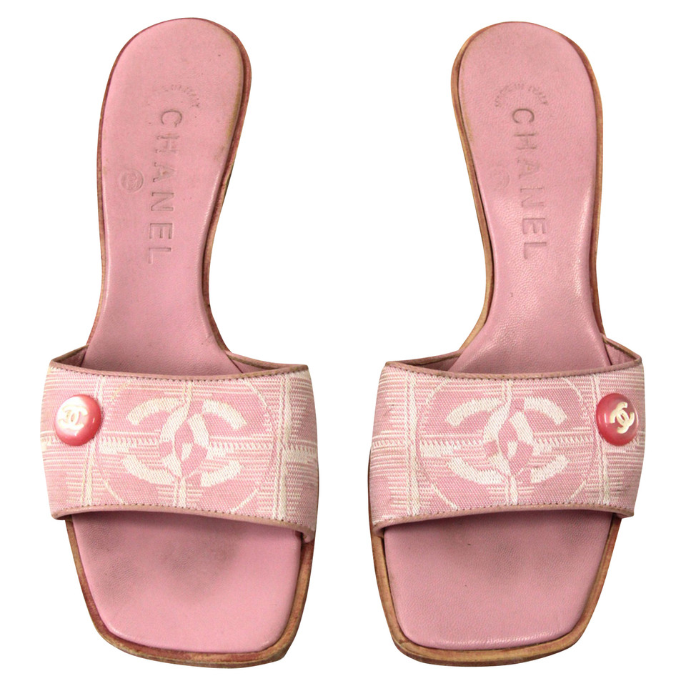 Chanel Pumps/Peeptoes aus Canvas in Rosa / Pink
