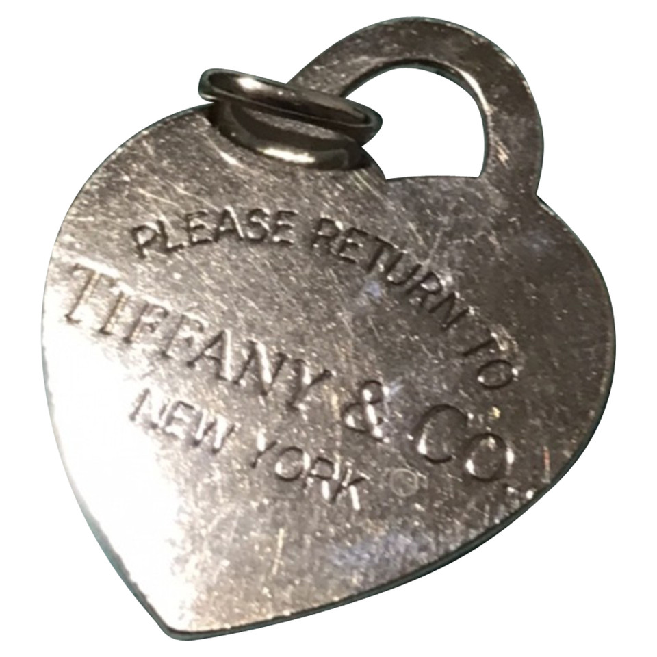 Tiffany & Co. pendant made of silver