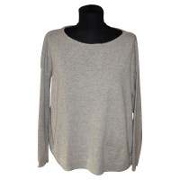 Schumacher Cashmere sweater in light gray