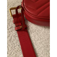 Gucci Marmont Camera Belt Bag aus Leder in Rot