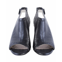 Balenciaga Chaussures compensées en Cuir en Noir