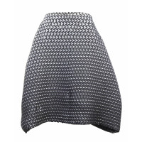 Issey Miyake Rock in Schwarz