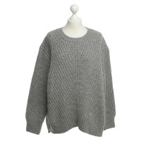 Closed Pullover in grey