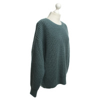 Closed Alpaca sweater with share