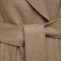 Harris Wharf Jacke/Mantel aus Wolle in Beige