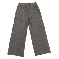 Issey Miyake Trousers in Green