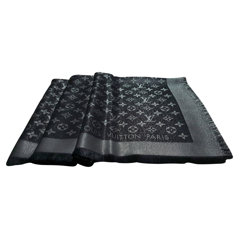 Louis Vuitton Monogram Shine cloth in black / silver